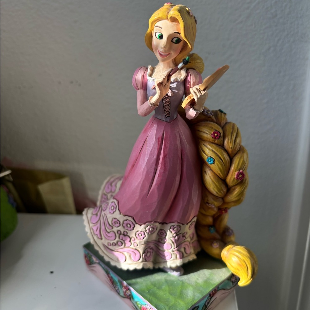 Disney Showcase Collection Rapunzel Figurine